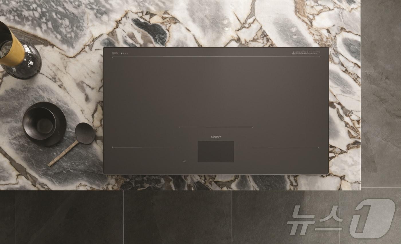 코웨이 노블 인덕션 프리덤 페블 그레이 제품.(코웨이 제공)