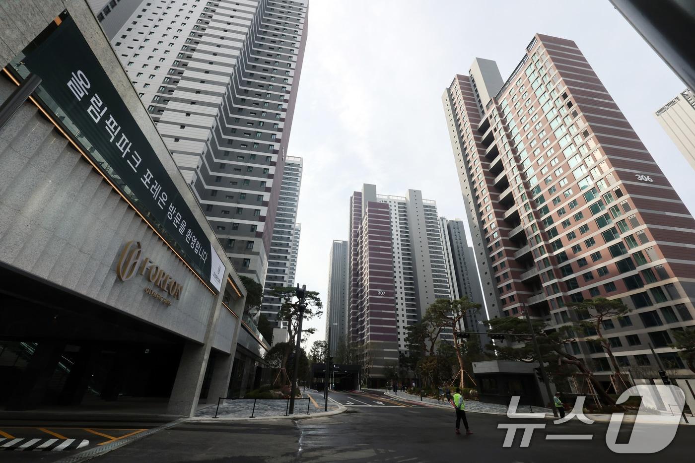  17일 서울 강동구 올림픽파크포레온의 모습. 2024.10.17/뉴스1 ⓒ News1 황기선 기자