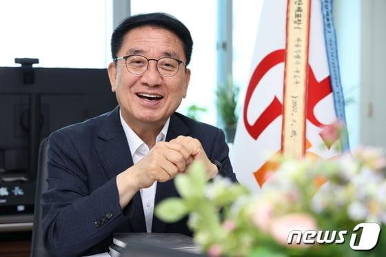 본문 이미지 -  문헌일 전 서울 구로구청장. (자료사진) 