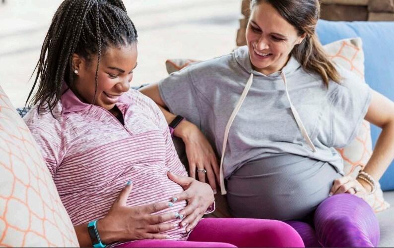 본문 이미지 - 캐나다에는 임산부를 위한 다양한 정책적 지원이 존재하지만, 긴 응급실 대기 시간 문제는 의료 시스템 전반의 심각한 결함으로 여전히 큰 사회적 이슈로 남아 있다. 이로 인해 임산부들은 상당한 피해를 보고 있으며, 이러한 상황은 더욱 우려스러운 현실이다. 2024.10.16/&lt;출처: Public Health Agency of Canada&gt;