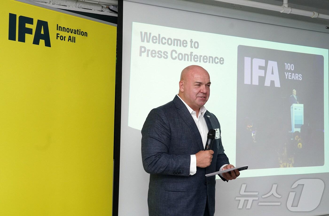 IFA 라이프 린트너 CEO가 18일 내한 기자간담회에서 발언하고 있다(IFA 제공). ⓒ 뉴스1