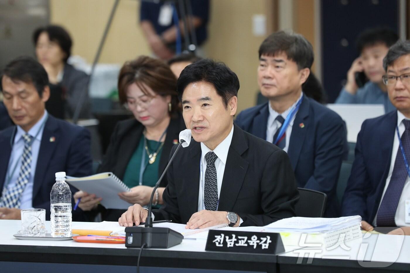 김대중 전남교육감이 17일 광주시교육청에서 열린 교육위원회 국정감사에서 발언하고 있다.2024.10.18.(전남교육청 제공)/뉴스1 