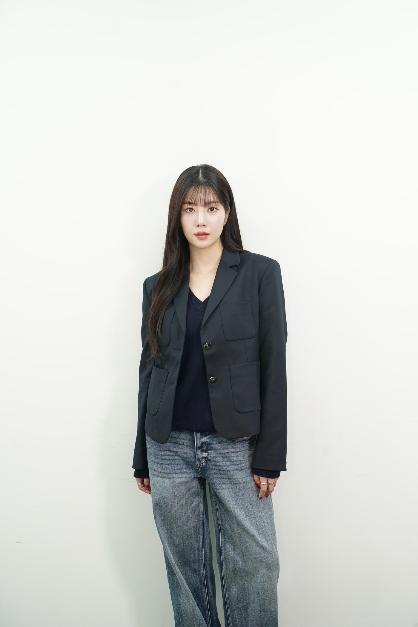 본문 이미지 - 권은비 / 찬란 제공