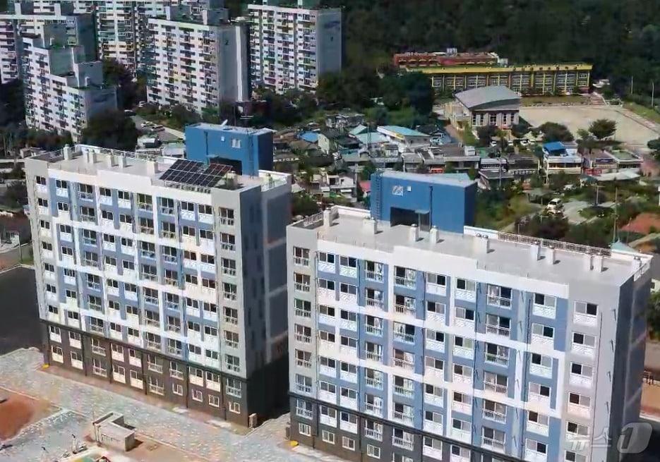 본문 이미지 - 전북개발공사는 군산 금광행복주택에 태양광 발전시설을 설치한다고 21일 밝혔다.&#40;공사 제공&#41;2024.10.21/뉴스1