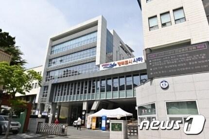 본문 이미지 - 부산 사하구청 전경.(사하구청 제공)