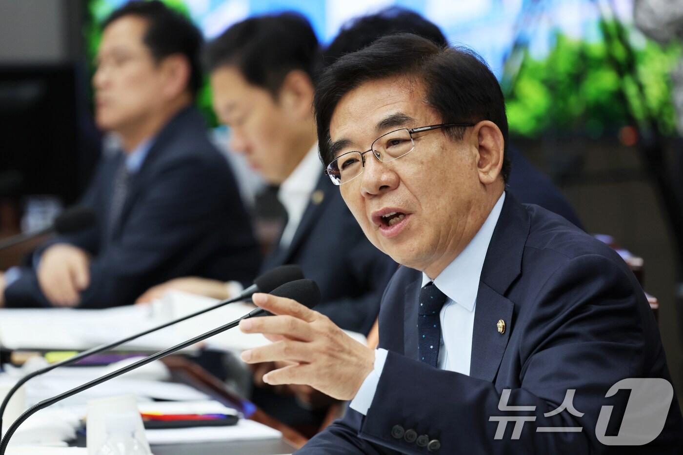 정일영 더불어민주당 의원이 24일 정부광주지방합동청사에서 열린 국회 기획재정위원회 광주지방국세청 국정감사에서 질의하고 있다.2024.10.24/뉴스1 ⓒ News1 김태성 기자