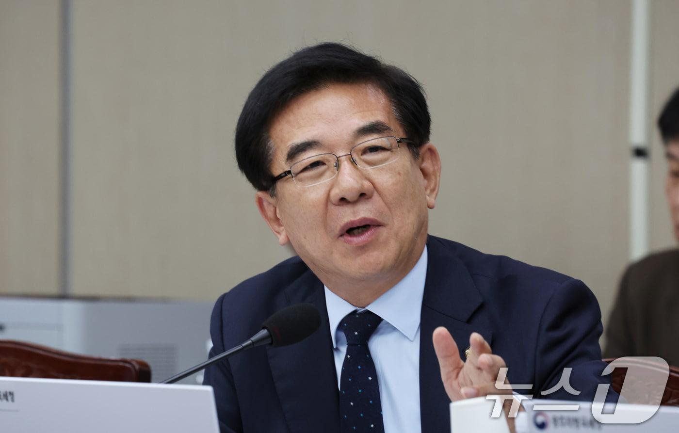 본문 이미지 - 정일영 더불어민주당 의원이 24일 정부광주지방합동청사에서 열린 국회 기획재정위원회 광주지방국세청 국정감사에서 질의하고 있다.2024.10.24/뉴스1 ⓒ News1 김태성 기자