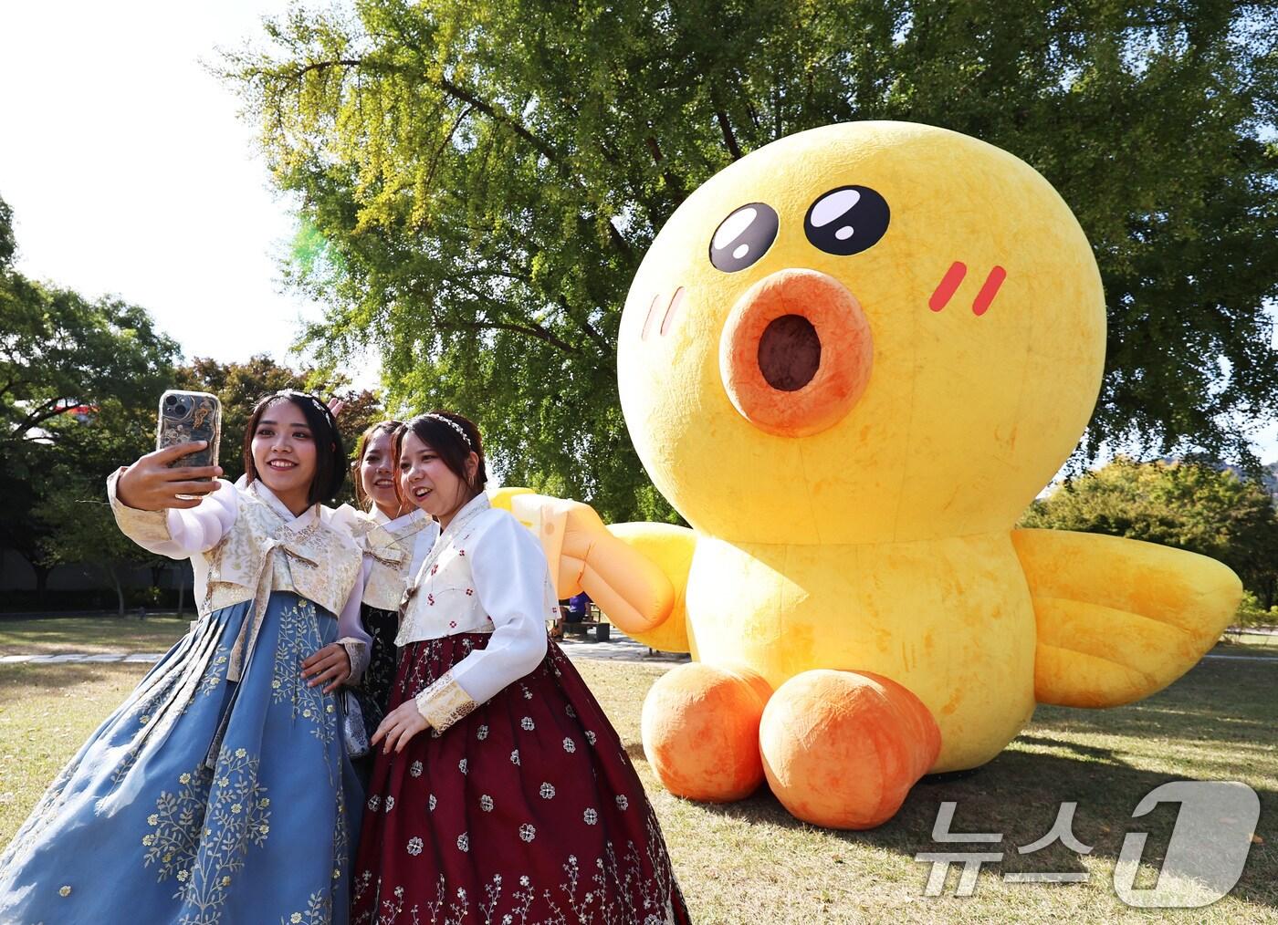 본문 이미지 - 서울 종로구 국립고궁박물관 은행나무 쉼터 ⓒ News1 구윤성 기자