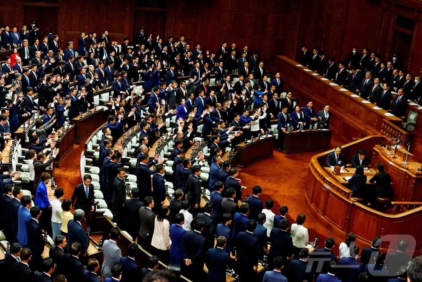일본 도쿄 국회의사당에 중의원 의원들이 모여 있다. 2024.10.09/ ⓒ 로이터=뉴스1 ⓒ News1 권진영 기자