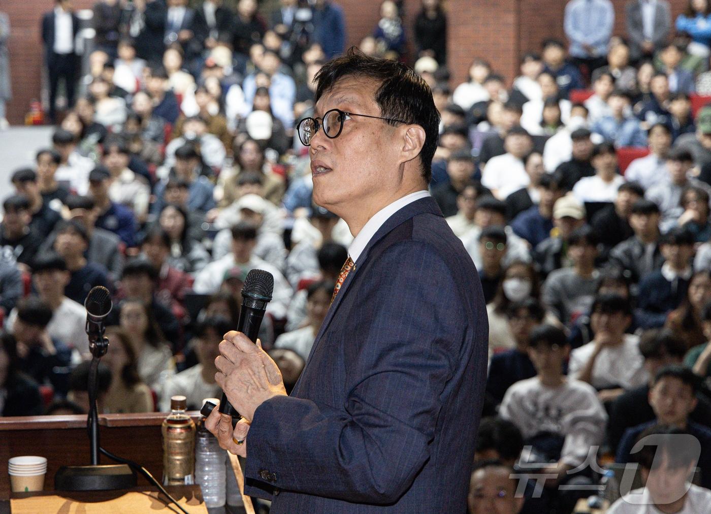 본문 이미지 - 이창용 한국은행 총재 /뉴스1