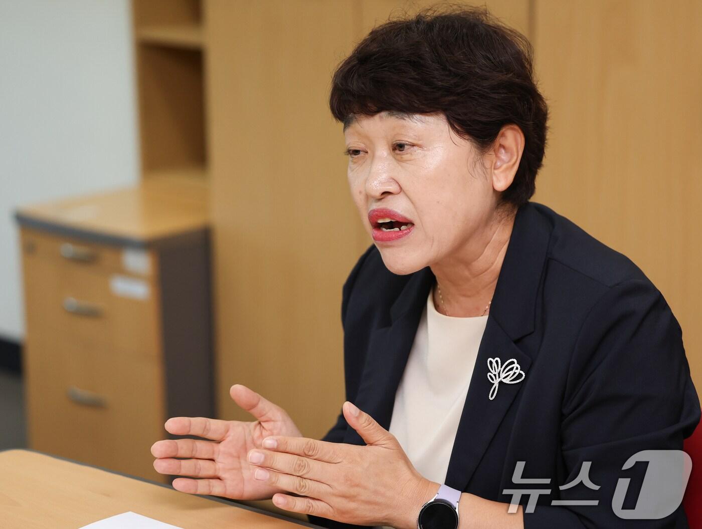 본문 이미지 - 배성희 한국 한부모 가족 복지시설 협회장이 4일 서울 종로구 정부서울청사에서 뉴스1과 인터뷰를 하고 있다. 2024.10.4/뉴스1 ⓒ News1 허경 기자