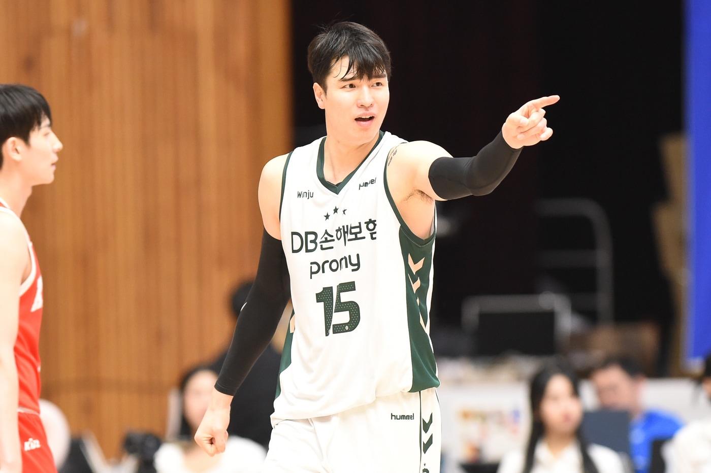 본문 이미지 - DB 김종규.(KBL 제공)