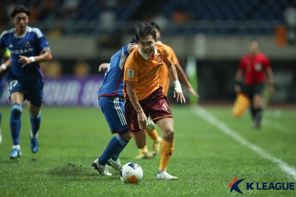 본문 이미지 - 광주FC는 22일 열리는 AFC 챔피언스리그 엘리트 조호르 다룰 타짐과 홈 경기를 용인미르스타디움에서 치르게 됐다. (한국프로축구연맹 제공)