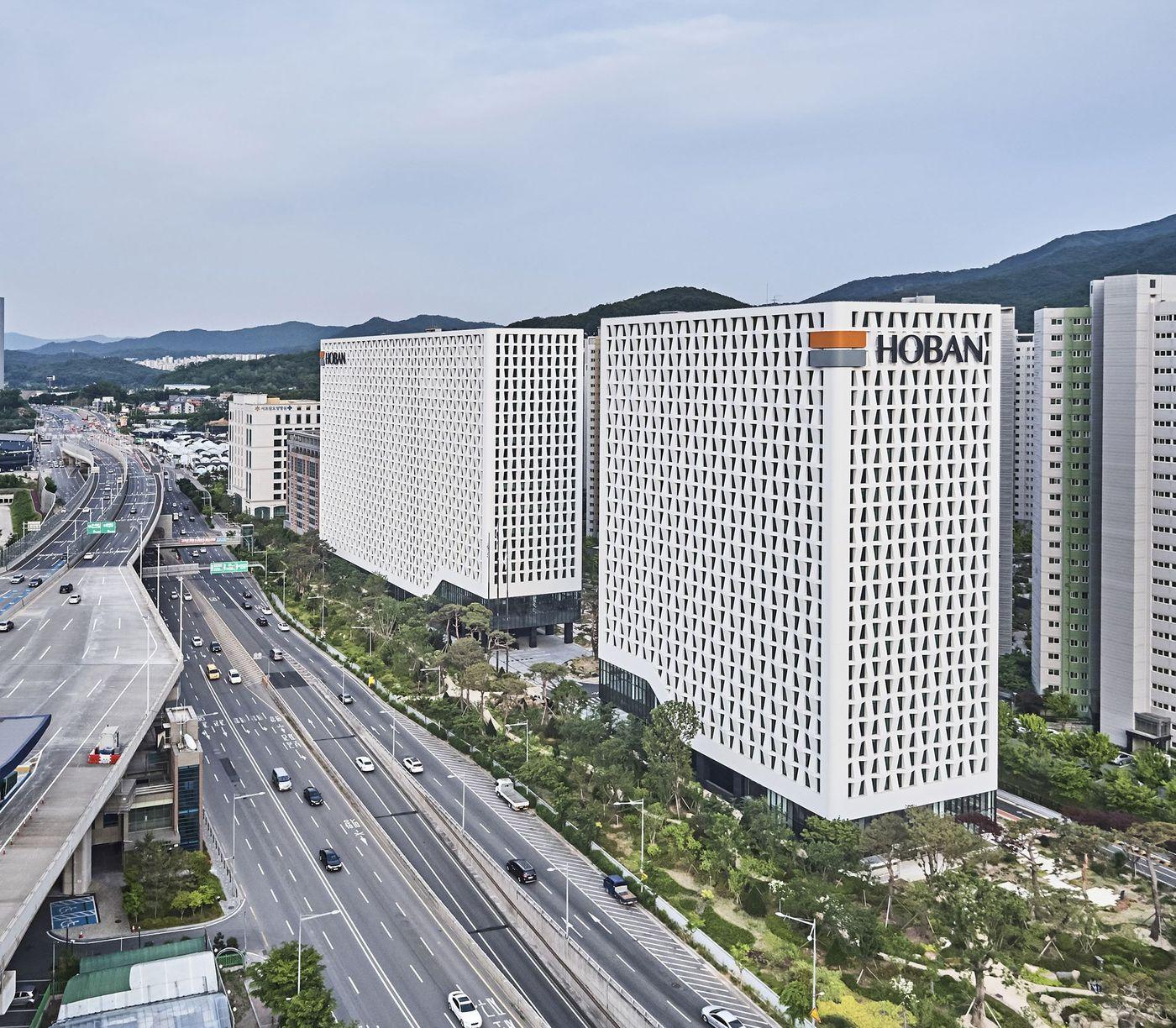 본문 이미지 - 호반그룹 사옥 전경.(호반그룹 제공)