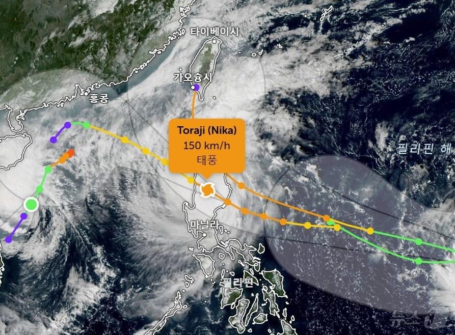 본문 이미지 - 태풍 &#39;도라지&#39; 예상 경로.&#40;사진은 대화형 세계 날씨 지도 Zoom Earth 지도 갈무리&#41;