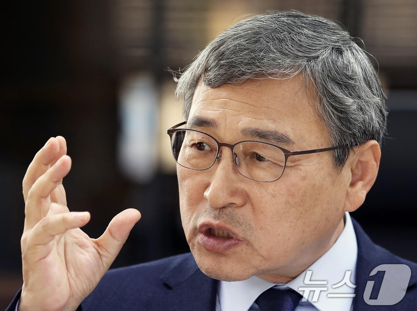 본문 이미지 - 정근식 서울시교육감이 11일 서울 종로구 서울시교육청 집무실에서 뉴스1과 인터뷰를 하고 있다. 2024.11.11/뉴스1 ⓒ News1 오대일 기자