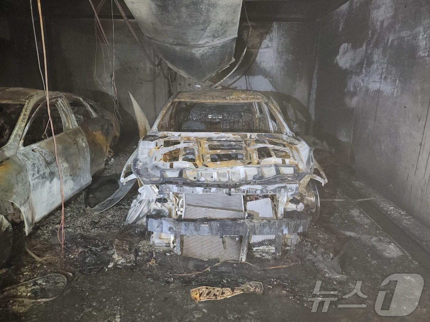 본문 이미지 - 지하주차장 전기차 화재 자료사진/뉴스1 DB