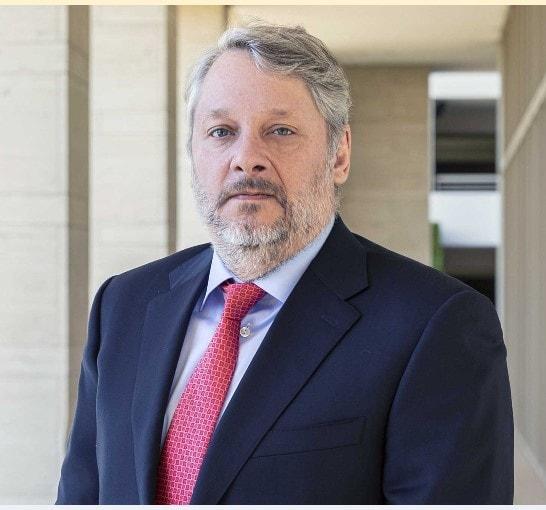 본문 이미지 - 핌코의 다니엘 이바신 최고투자책임자/출처-핌코 웹사이트 