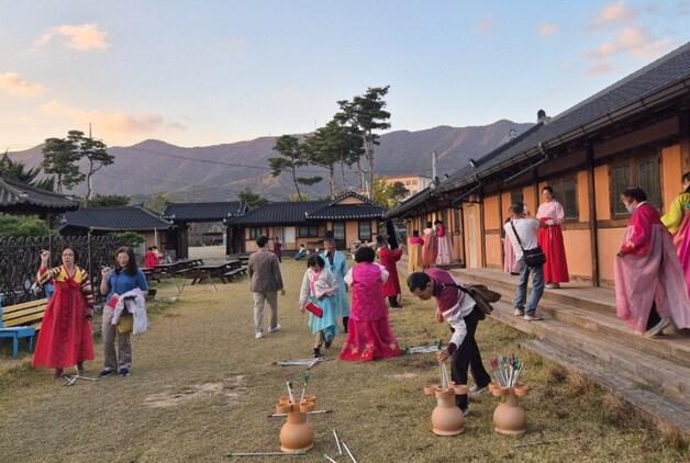 본문 이미지 - 증평 장이익어가는마을 체험 프로그램.(증평군 제공)/뉴스1