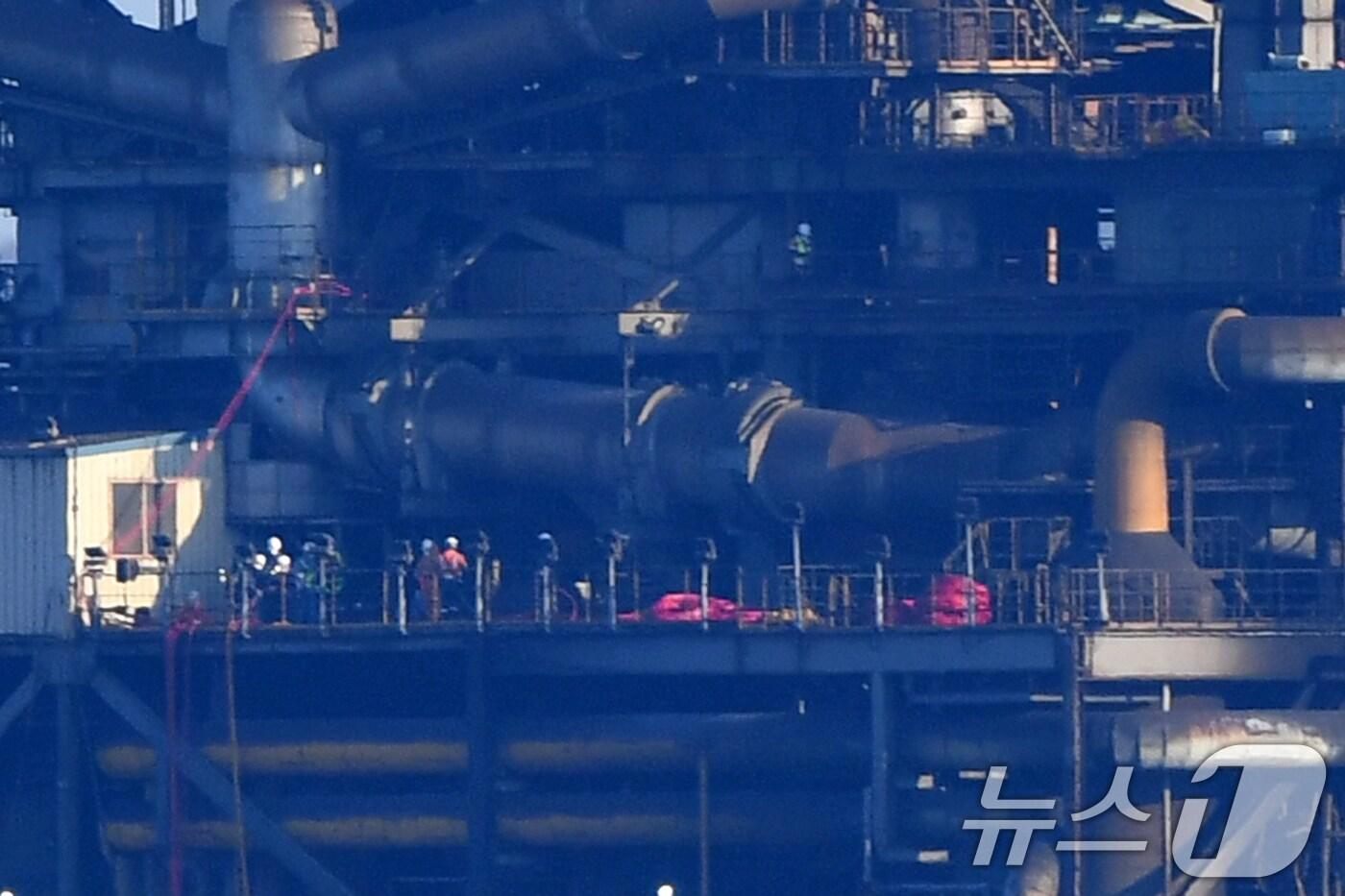 12일 포스코 포항제철소 파이넥스 3공장에서 경북경찰청과 경북소방본부 등 유관기관의 합동 화재감식이 진행되고 있다. 2024.11.12/뉴스1 ⓒ News1 최창호 기자