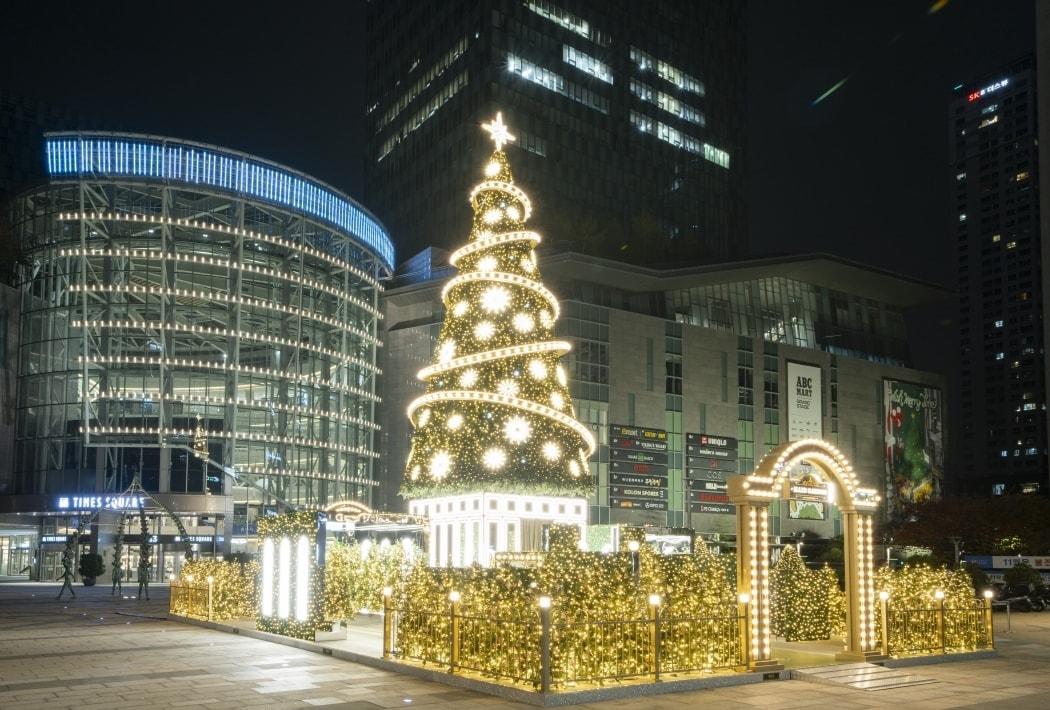 본문 이미지 - 타임스퀘어 메이즈 가든 전경(경방 타임스퀘어 제공)