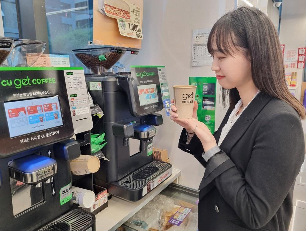 본문 이미지 - '겟(get) 커피'가 매출 증가세를 보이는 가운데 CU가 신제품을 출시했다.(BGF리테일 제공)