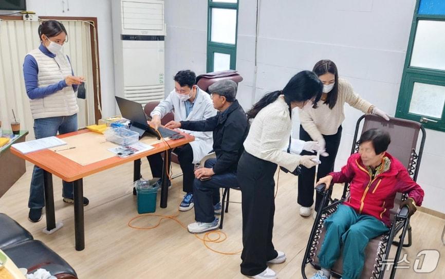 본문 이미지 - 광주시 인공지능(AI) 원격 구강 검진 실증 사업.(광주시 제공)/뉴스1 