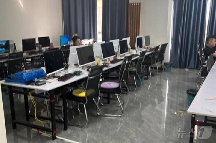 본문 이미지 - 사기 범행 사무실.(강원경찰청 제공)/뉴스1