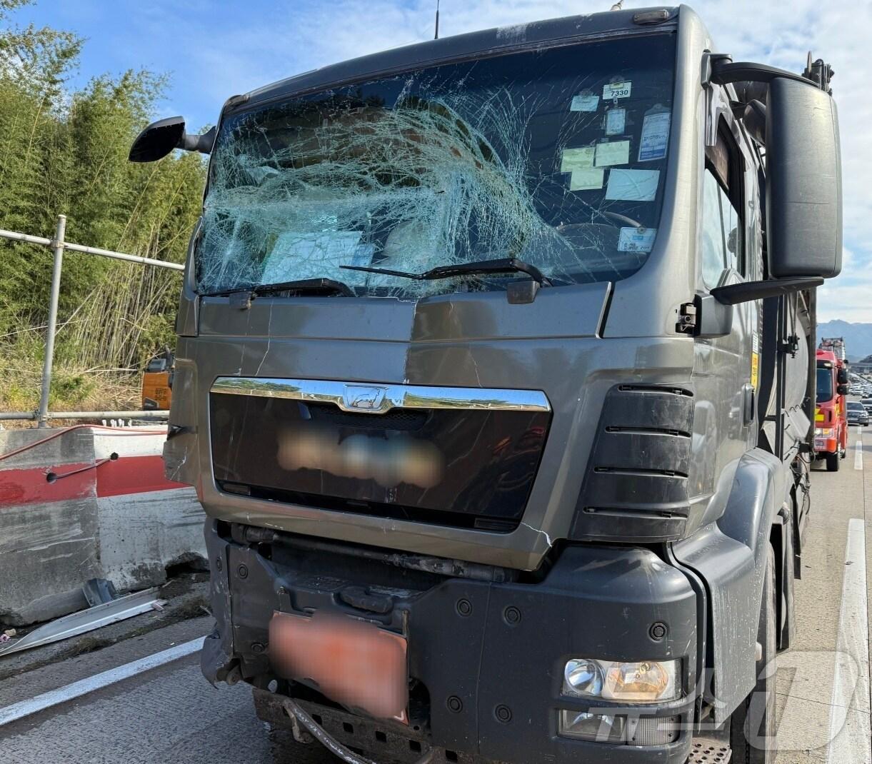 본문 이미지 - 사고 차량.&#40;독자 제공&#41;