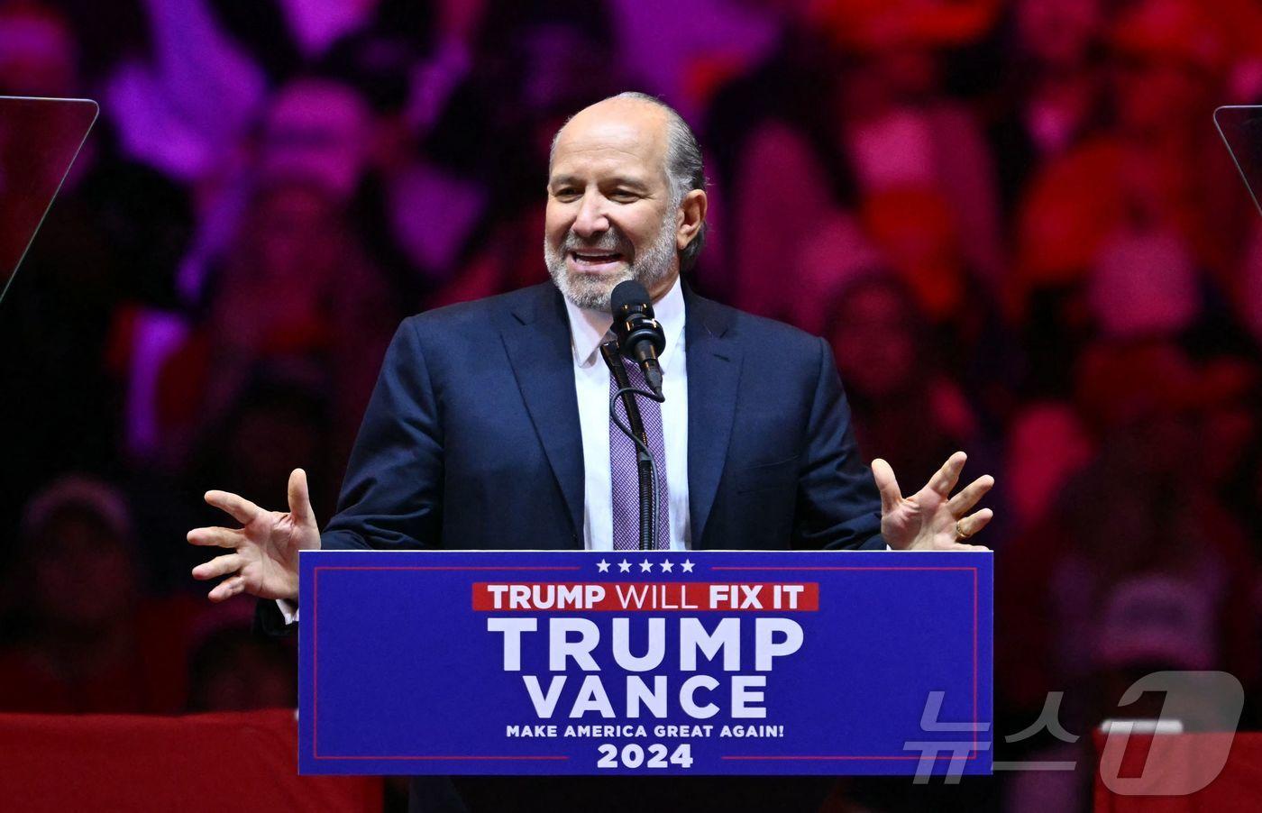 도널드 트럼프 미국 대통령 당선인의 정권 인수위원회 공동위원장을 맡고 있는 하워드 러트닉 캔터 피츠제럴드 최고경영자&#40;CEO&#41;. 2024.11.20. ⓒ AFP=뉴스1