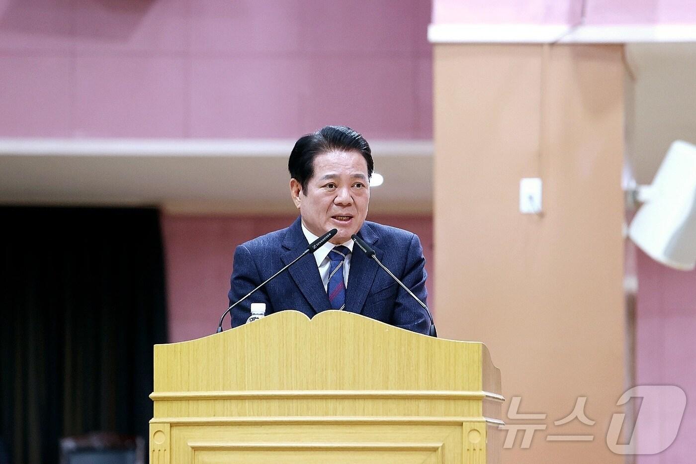 최대호 경기 안양시장이 20일 안양시의회 시정연설을 통해 미래도시 조성사업, 민생안정 등 시정운영 방향을 밝혔다.(안양시 제공)/