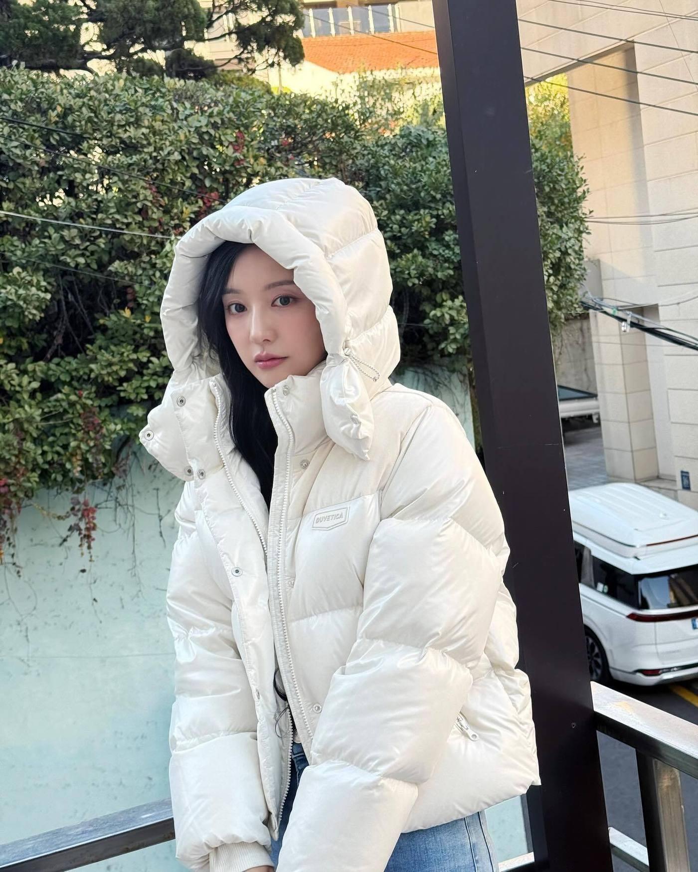 본문 이미지 - 김지원 SNS