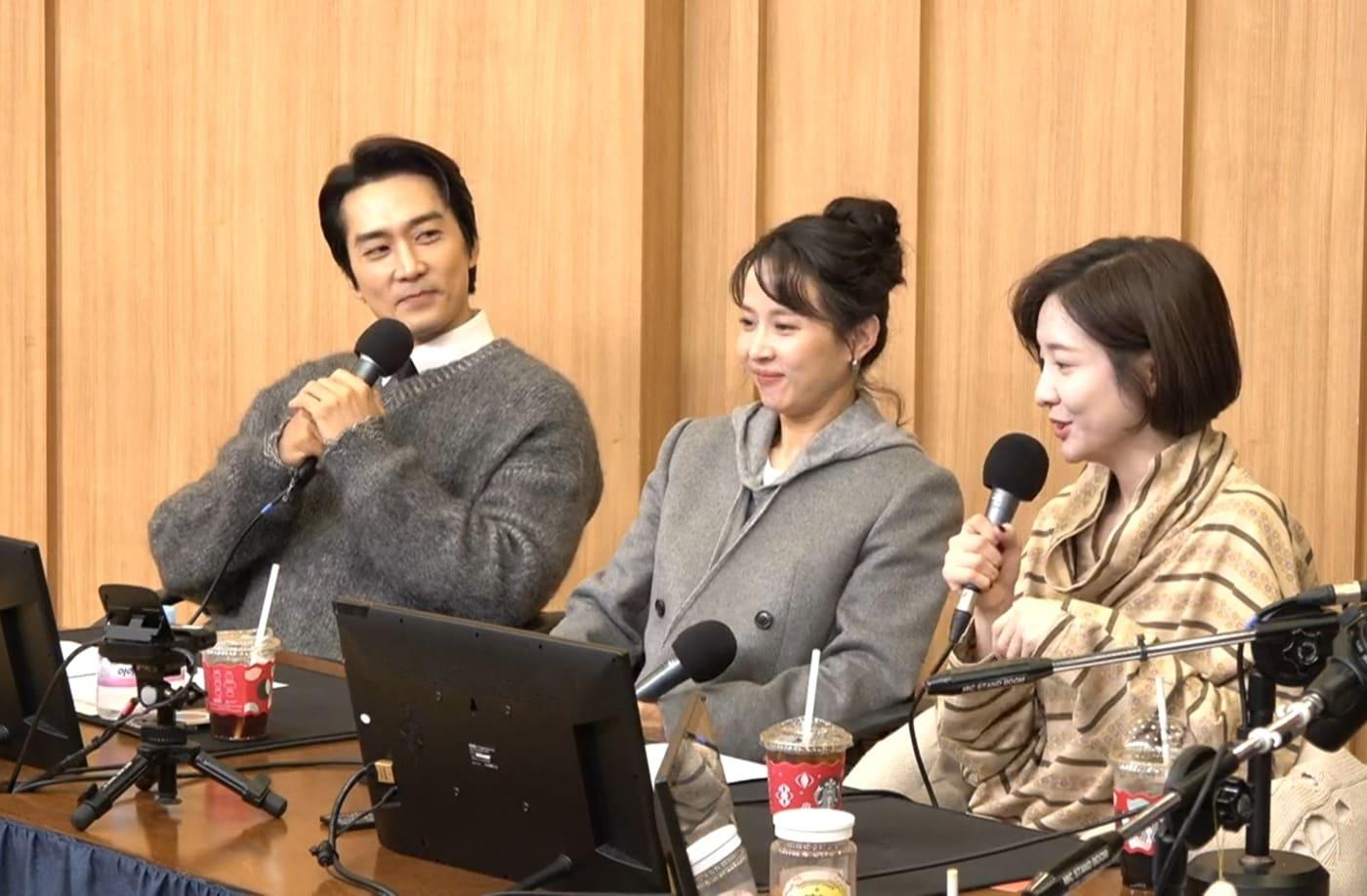 본문 이미지 - SBS 파워FM '두시탈출 컬투쇼' 보이는 라디오 화면 갈무리