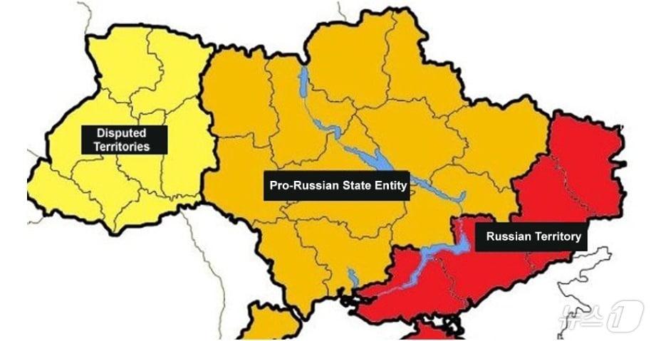 본문 이미지 - 러시아가 2045년까지 우크라이나 영토를 러시아 점령 지역, 친(親) 러시아 지역, 분쟁 지역 등 3개로 나누는 것을 계획 중이라는 보도가 나왔다.(인테르팍스-우크라이나통신 갈무리).