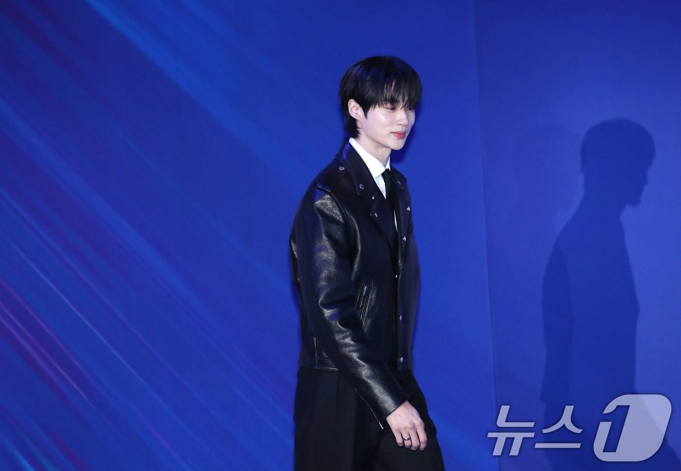 배우 변우석이 22일 일본 오사카 쿄세라 돔에서 열린 '2024 마마 어워즈'(MAMA AWARDS) 레드카펫 행사에 참석하고 있다. 변우석은 올해 방영된 '선재 업고 튀어'(tvN)에서 주인공 류선재 역할을 맡아 스타 배우로 발돋움했다. 2024.11.22/뉴스1 ⓒ News1 권현진 기자