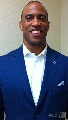 본문 이미지 - 미국 주택도시개발부(HUD) 장관으로 지명된 스콧 터너. (출처=위키피디아 갈무리) 2024.11.23./뉴스1