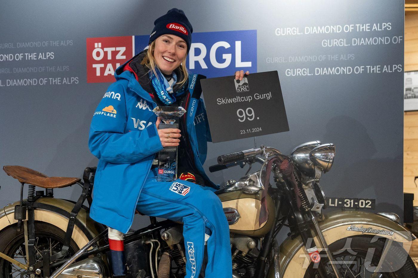 본문 이미지 - 미케일라 시프린이 알파인 스키 월드컵 통산 99번째 우승을 차지했다. ⓒ AFP=뉴스1