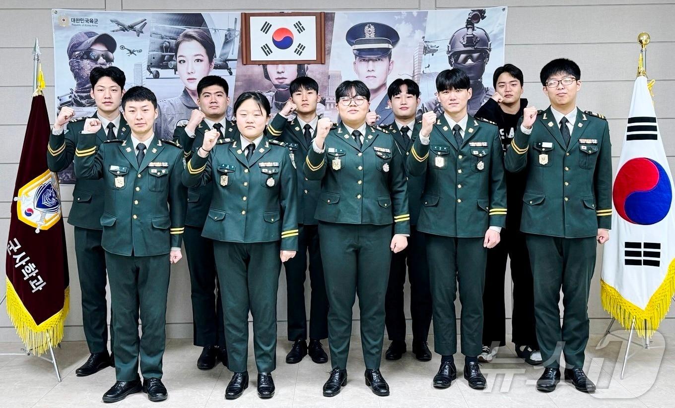 본문 이미지 - 동강대 군사학과가 25학년도 육군3사관학교 생도시험에서 12명의 합격자를 배출했다. (동강대 제공)2024.11.25./뉴스1