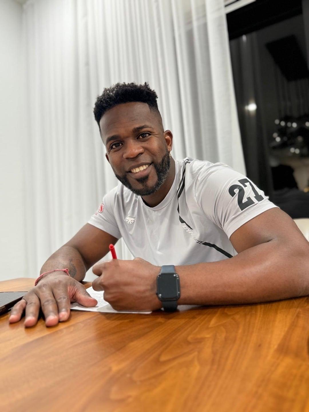 본문 이미지 -  SSG 랜더스와 재계약한 기예르모 에레디아. (SSG 랜더스 제공)