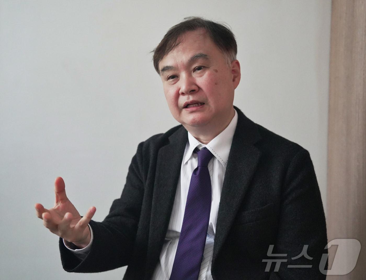 본문 이미지 - &#39;탄소중립은 가능한가&#39;의 저자인 김주태 단국대학교 경영학과 교수 ⓒ 뉴스1