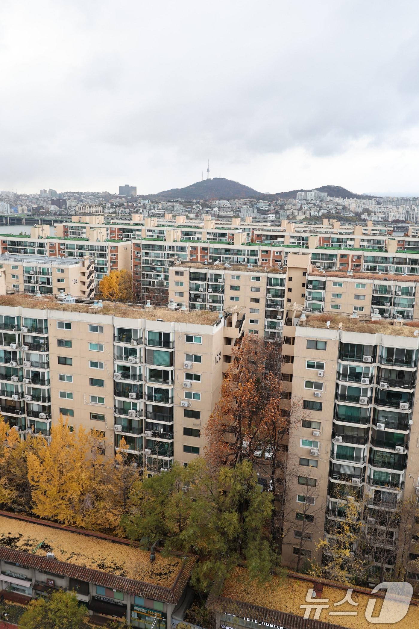 본문 이미지 -  서울 강남구 압구정 단지 모습ⓒ 뉴스1 신웅수 기자