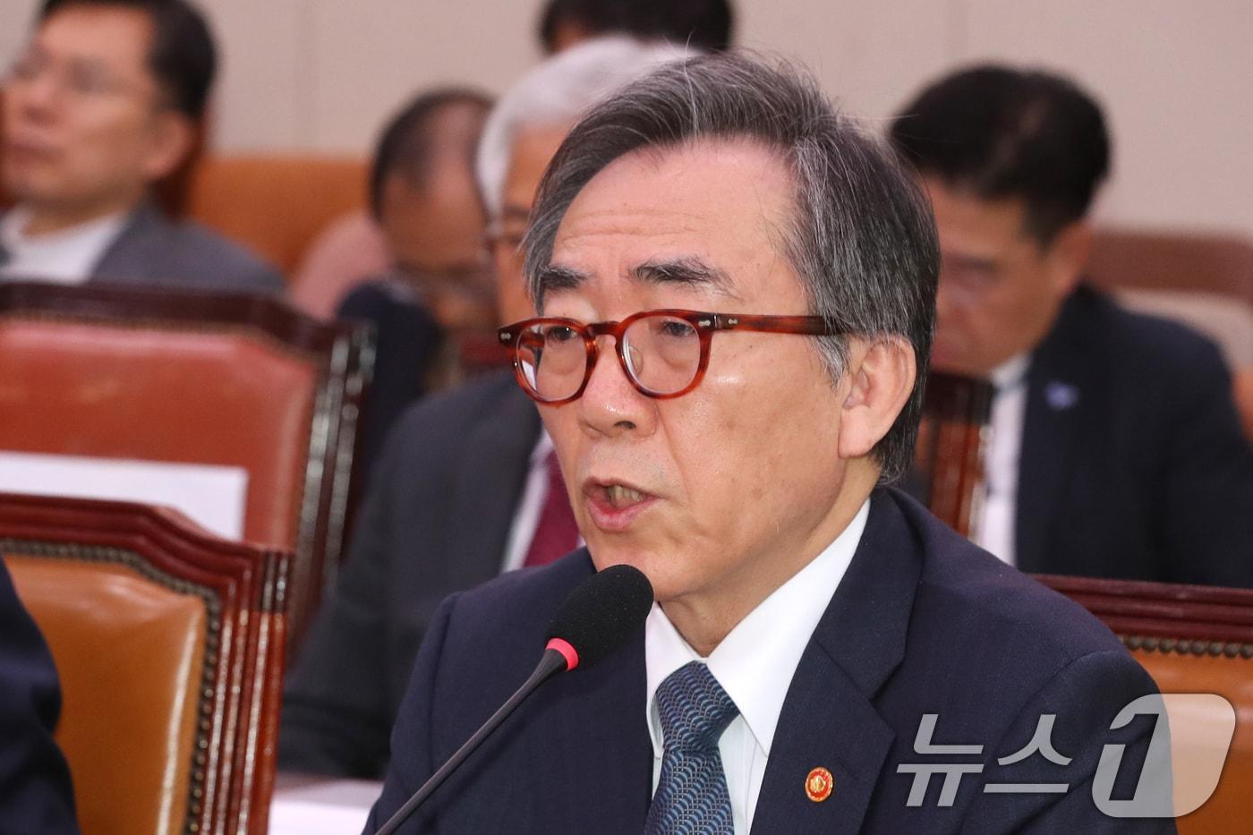 본문 이미지 - 조태열 외교부장관이 28일 오전 서울 여의도 국회에서 열린 외교통일위원회 전체회의에 출석해 의원 질의에 답하고 있다. 2024.11.28/뉴스1 ⓒ News1 이광호 기자