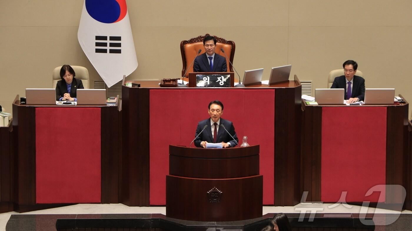 '2025 경주 APEC 정상회의 지원 특별법'이 28일 국회를 통과했다. 사진은 국민의힘 김석기 의원. (경주시제공) 2024.11.28/뉴스1 