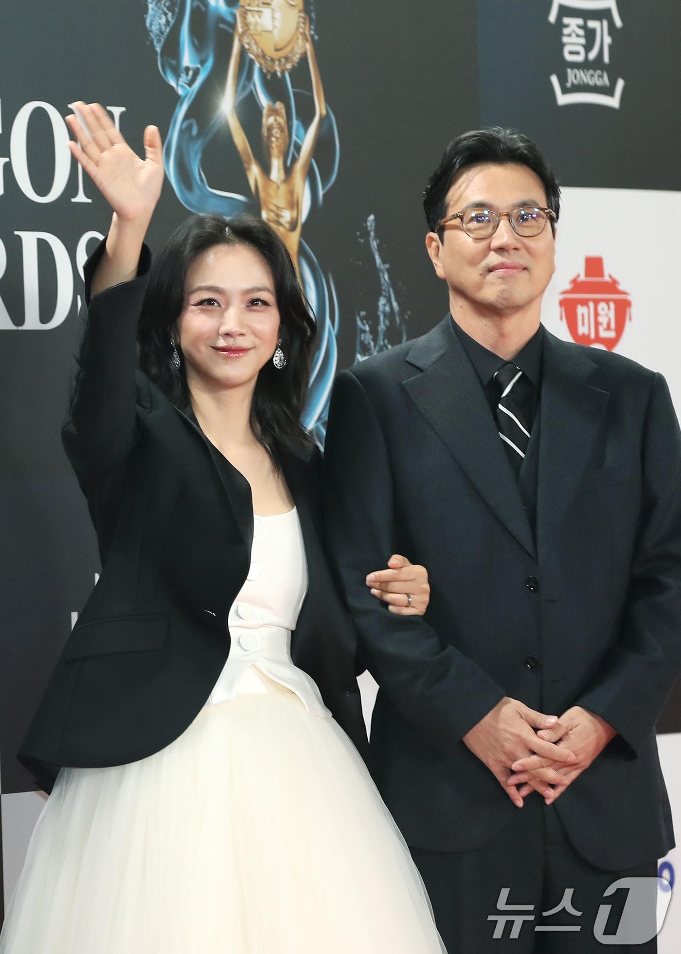 본문 이미지 - 배우 탕웨이와 김태용 감독 2024.11.29 ⓒ 뉴스1 권현진 기자