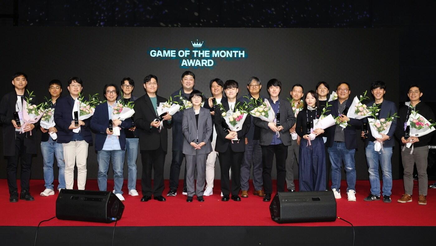 넷마블 나 혼자만 레벨업어라이즈 2024 상반기 이달의 우수게임 수상(넷마블 제공)