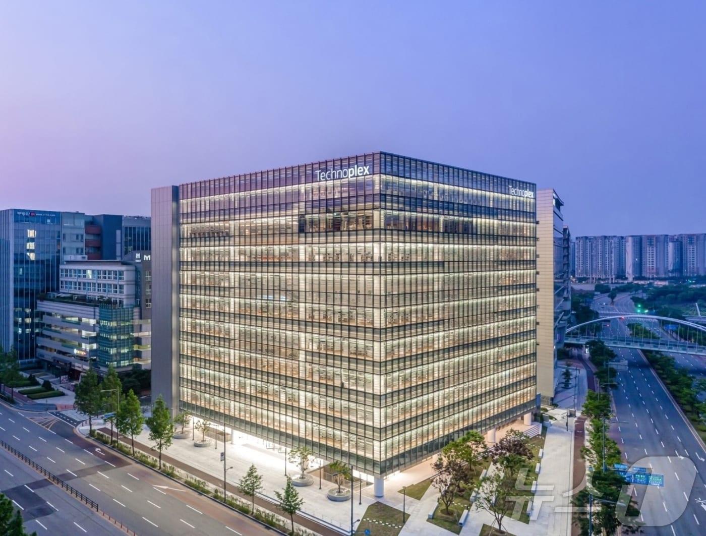 본문 이미지 - 경기 성남 판교 한국타이어 테크노플렉스 전경.(한국타이어 제공) 