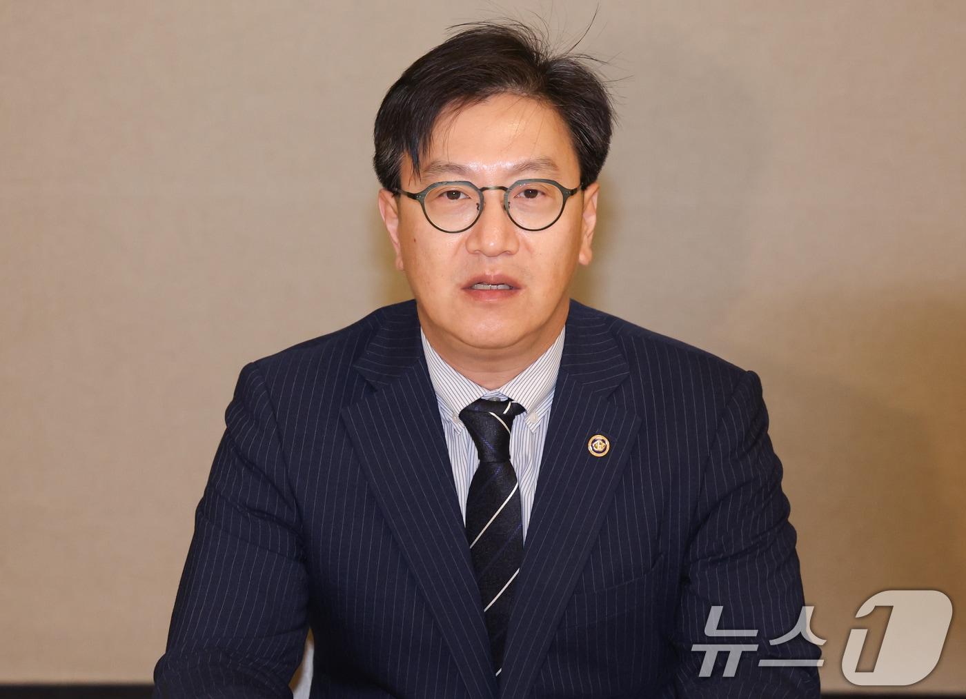 본문 이미지 - 김범석 기획재정부 제1차관이 5일 서울 종로구 정부서울청사에서 열린 경제관계차관회의 겸 물가관계차관회의에서 모두발언을 하고 있다. 2024.11.5/뉴스1 ⓒ News1 허경 기자