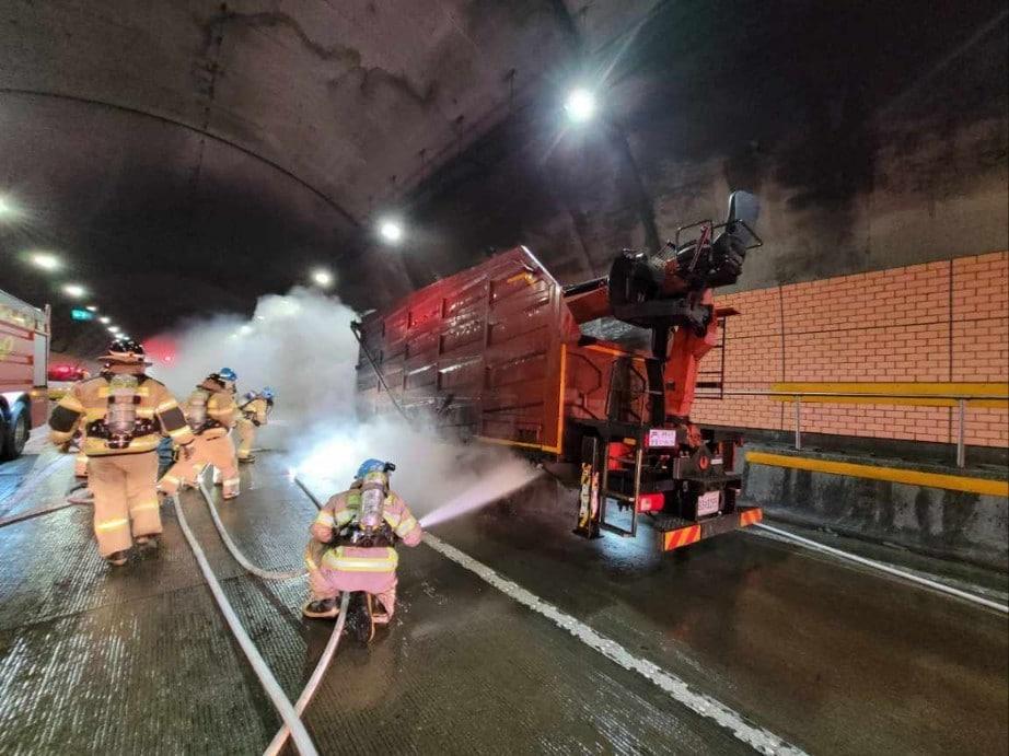 본문 이미지 - 화재 현장. (경기도소방재난본부 제공) 2024.11.6/뉴스1