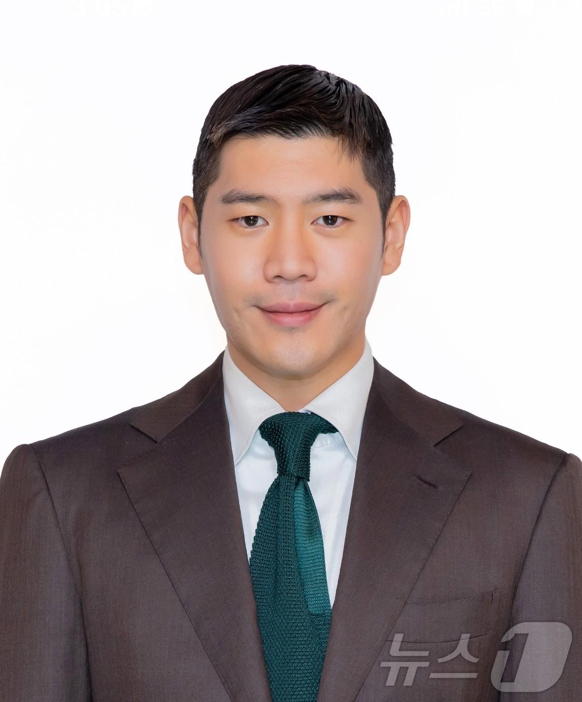 본문 이미지 - 이호웅 참빛그룹 신임 회장(참빛그룹 제공)