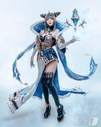 본문 이미지 - 웹젠 드래곤소드 캐릭터 세리스 모델 아자 미유코(웹젠 제공)